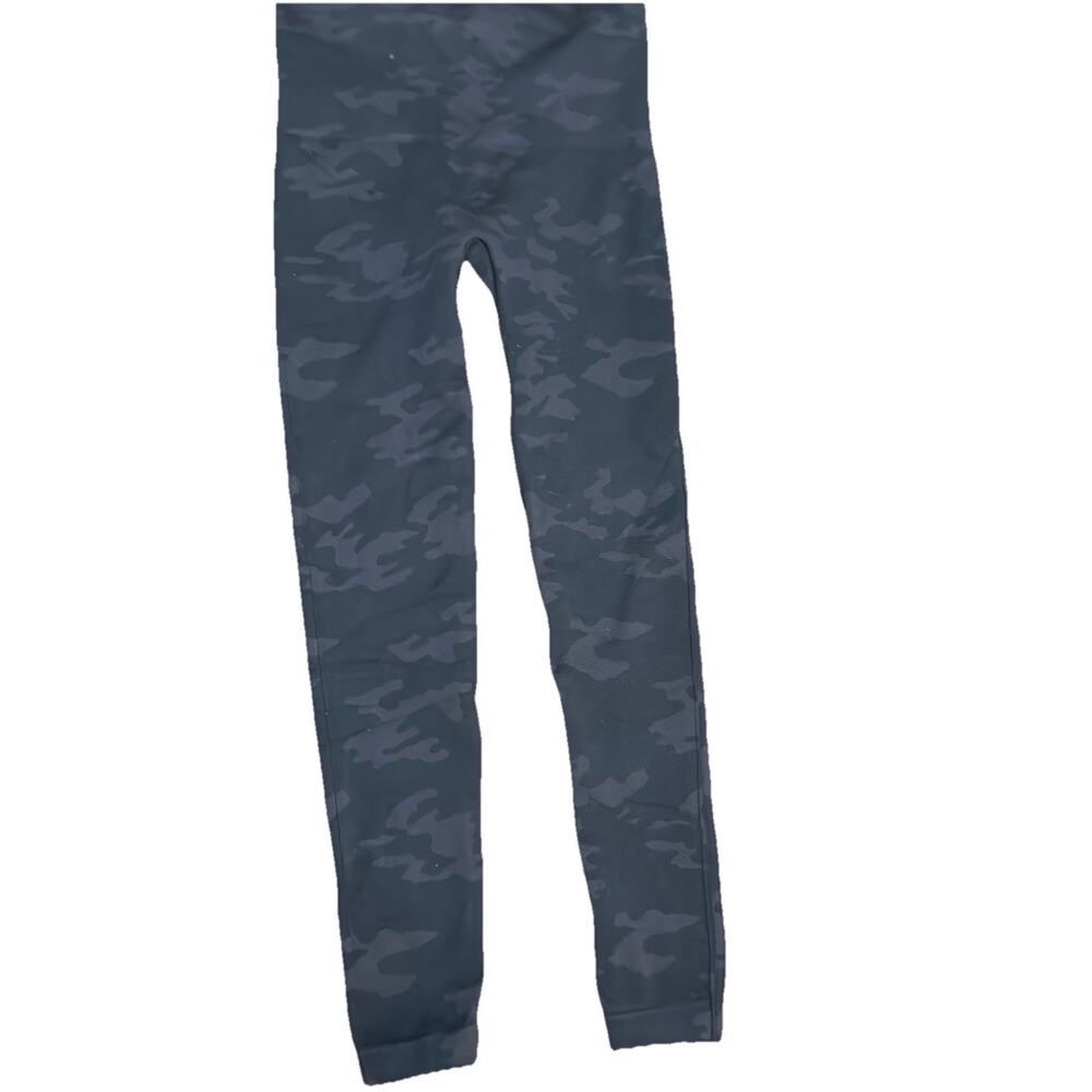Spanx Women's Leggings Seamless Shapewear Green Camo Size Small SP